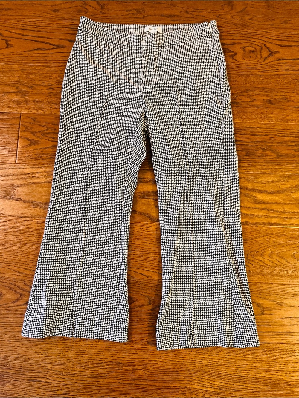 Black and White Houndstooth Cropped Flare Pants